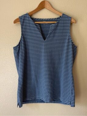 Vineyard Vines Navy and White Striped Sleeveless V-Neck Tank